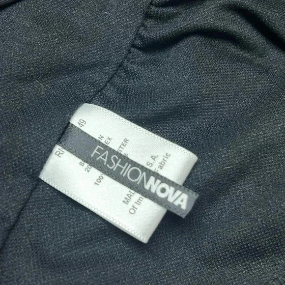 Fashion Nova Hermosa Beach Dreams One Piece Black Swimsuit Monokini Size M NWOT - Picture 6 of 7